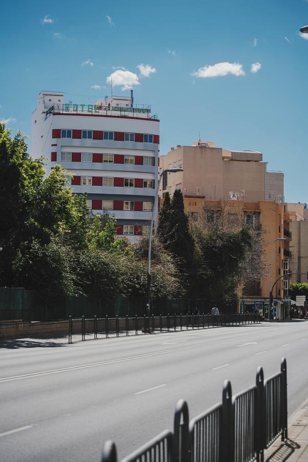 Hotel Embajador Almería Kültér fotó